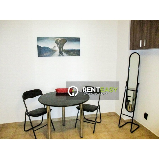De vanzare!Apartament decomandat cu 3 camere situat pe Bulevardul Independentei - UMF